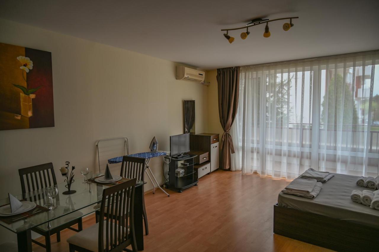 Panorama Fort Beach, Фамилно Студио Deluxe สวิติ วลัส ภายนอก รูปภาพ